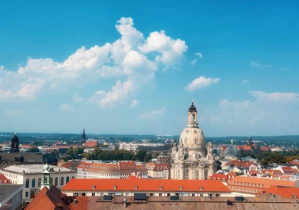 Church of Our Lady (Frauenkirche) and roofs of Dresden — Stock Photo, Image