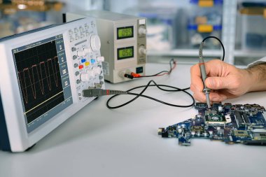 Teknik Servis Merkezi anakart giderir