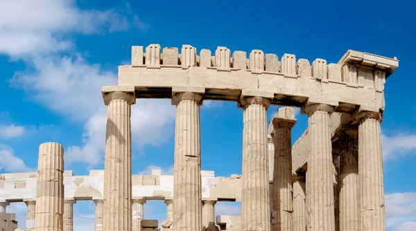 Partie supérieure du Parthénon dans l'Acropole à Athènes — Photo