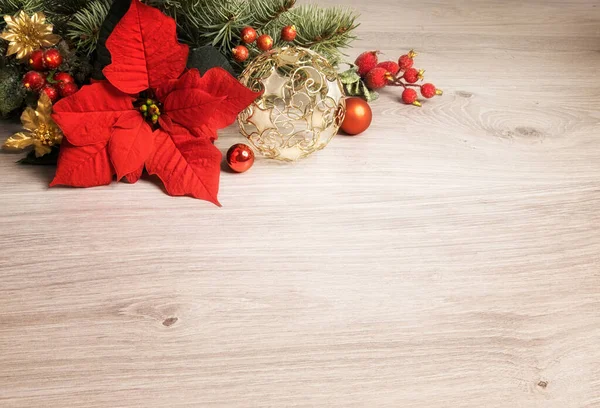 Wooden background with Christmas decorations — Stock Photo, Image