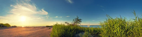 Panorama u moře u majáku ve Swinoujscie, Polsko — Stock fotografie