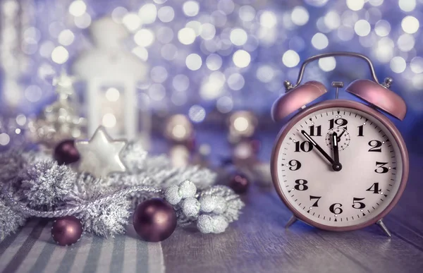 Gratulationskort "Gott nytt år 2016!" med vintage klocka visar — Stockfoto