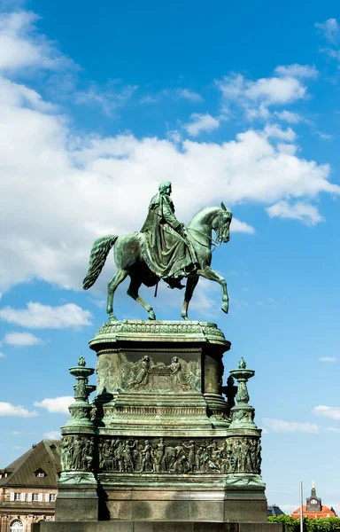 드레스덴에 왕 존의 동상 — 스톡 사진