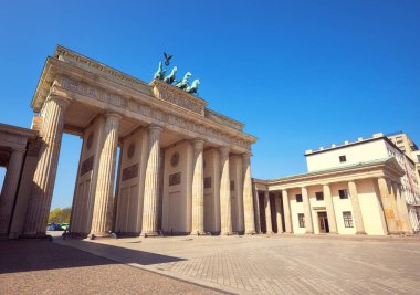 Berlin Brandenburg Kapısı (brandenburger tor)