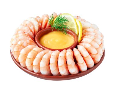 Deniz ürünleri soslu, limonlu ve dereotlu karides halkasına yakın plan.