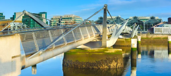 Sean O 'Casey köprüsü Dublin, İrlanda' da, panoramik görüntü — Stok fotoğraf