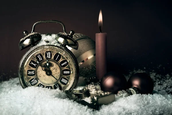 Old Alarm Clock Showing Five Midnight Candle New Year Eve — Stock Photo, Image