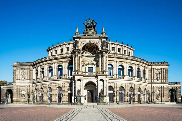 Dresden Opera House Fullt Dagsljus — Stockfoto