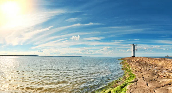 Imagem Panorâmica Litoral Farol Swinoujscie Porto Polónia Mar Báltico — Fotografia de Stock