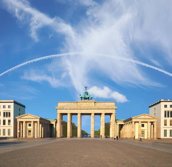 Puerta de Brandeburgo en Berlín, Alemania, espacio de texto — Foto de Stock