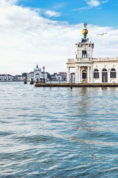Punta della Dogane en Venecia, Italia —  Fotos de Stock