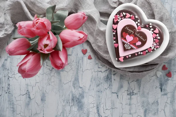 Alla Hjärtans Tårta Med Texten Glad Valentine Ovanifrån Ljus Bakgrund — Stockfoto