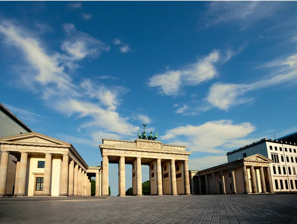Puerta de Branderburg en Berlín, espacio de texto — Foto de Stock