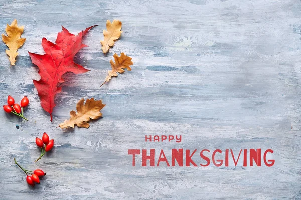 Hořící Červené Žluté Duby Text Happy Thanksgiving Kusu Texturované Překližky — Stock fotografie