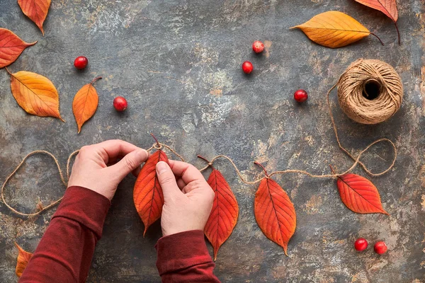 Höst Diy Dekorationer Från Naturliga Material Att Göra Krans Med — Stockfoto