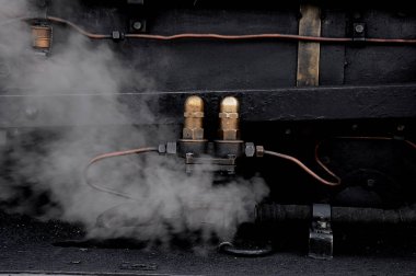 lokomotif buharlı borular