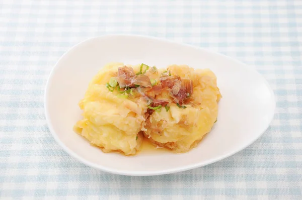 Agedashi doufu toufu comida japonesa en plato en la mesa — Foto de Stock