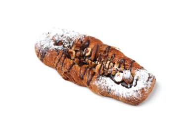 çikolata badem fındık ceviz fındık danimarka ekmeği beyaz arka plan izole