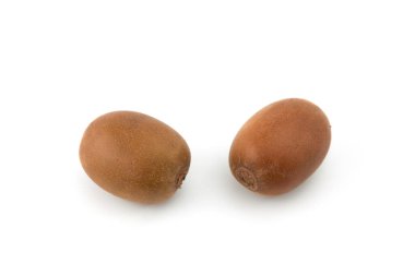 kiwifruit beyaz arkaplanda izole edildi