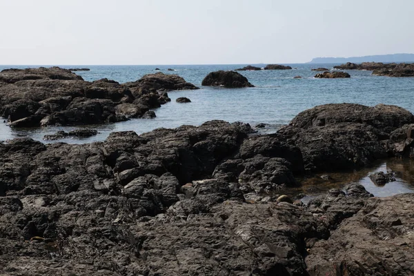 Costa rocosa con mar azul en wakayama Japón —  Fotos de Stock