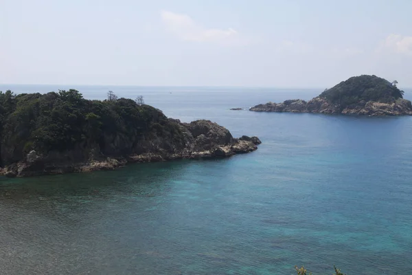 Îles avec mer bleue à wakayama Japon — Photo