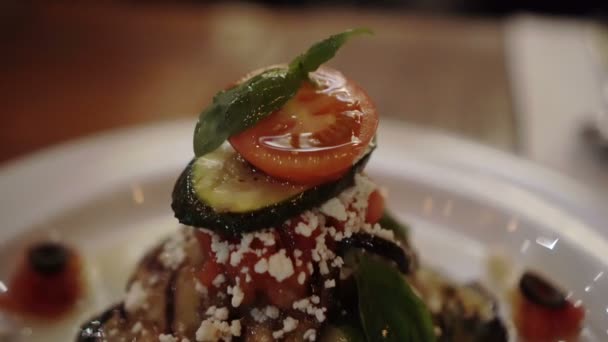 Melanzane Alla Griglia Insalata Balsamica Zucchine — Video Stock