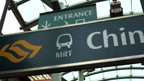 Singapore Dec 2017 Mrt Beschilderung Singapore China City Station Leichtes — Stockvideo