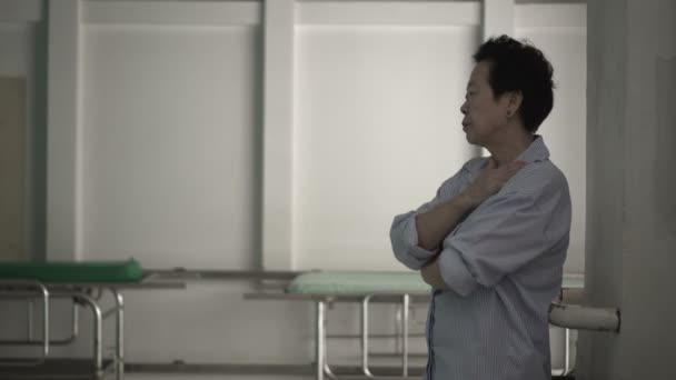 Asian Senior Elderly Man Worry Health Medication Fee Hospital — Stock Video