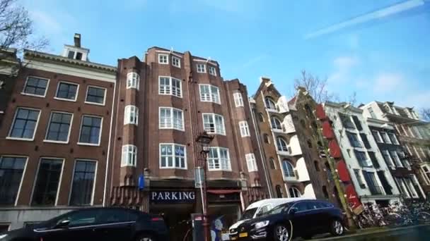 荷兰阿姆斯特丹 2017年4月4日 从旅游邮轮到阿姆斯特丹城市建筑景观 — 图库视频影像