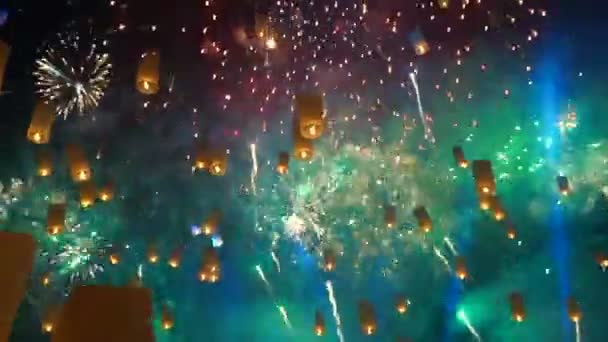 Chiang Mai Tailândia Liga Krathong Lanterna Massa Lançamento Festival Fogos — Vídeo de Stock