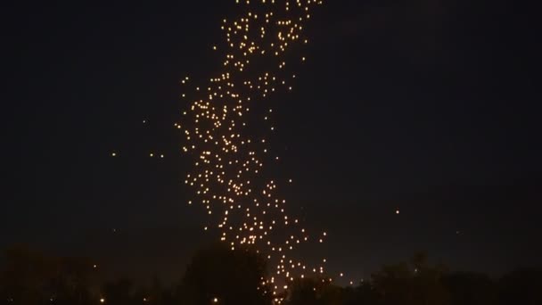 Mass Lantern Release Peng Loy Krattong Festival Floating Thousands Lamps — Stock Video