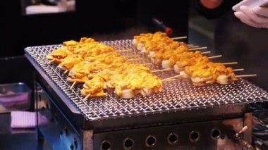 Urchin şiş Izgara Barbekü Tsukiji Market tarak