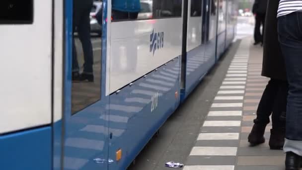 Amsterdam Hollanda Nisan 2017 Tramvay Durağı Istasyonu — Stok video
