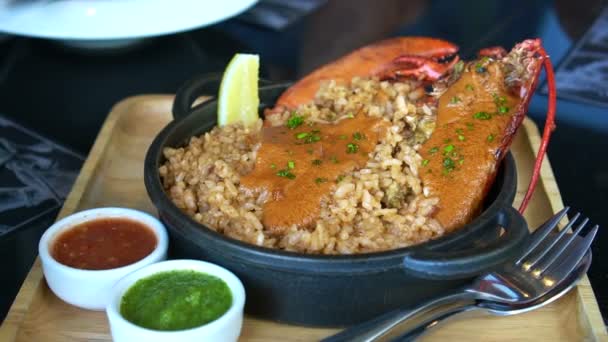 Arroz Frito Español Con Aceite Pasta Camarones Limón — Vídeos de Stock