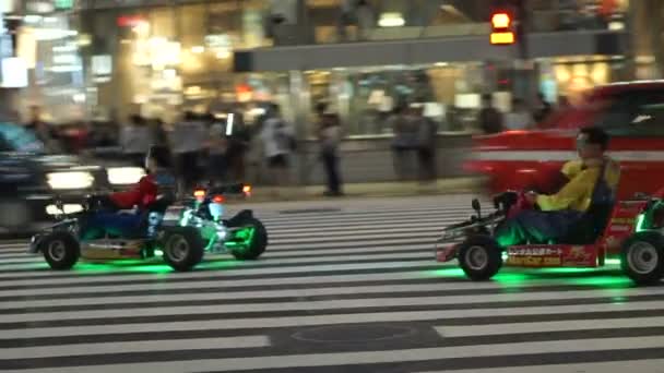 Tokio Japonsko Září 2016 Mario Cart Jízda Turistické Atrakce Šinjuku — Stock video