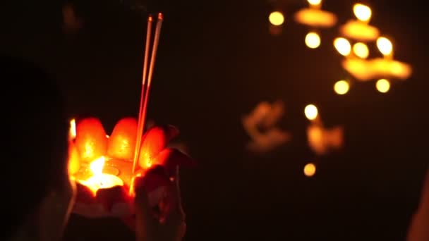 Augurando Prima Del Rilascio Krathong Loi Krathong Festival Thailandia — Video Stock