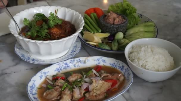 Manger Thaï Nourriture Sud Phuket Repas Locaux — Video