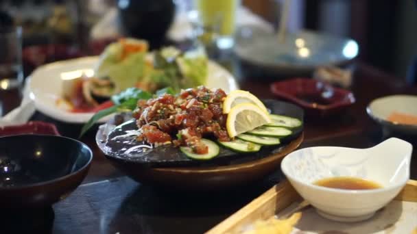 Salada Atum Japonesa Restaurante — Vídeo de Stock