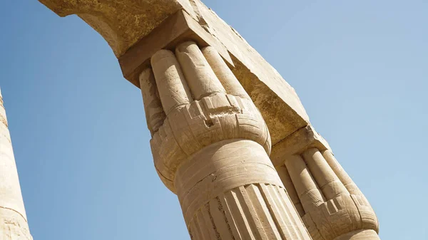Καρνάκ Ναός Του Λούξορ Αρχιτεκτονική Στήλη Λεπτομέρεια Close Στον Ήλιο — Φωτογραφία Αρχείου