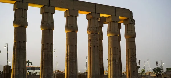 Karnak Templo Luxor Detalhe Coluna Arquitetura Close Wiht Luz Noite — Fotografia de Stock