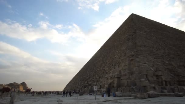 Giza Egypte Dec 2019 Grote Piramide Toeristische Pan Motion Video — Stockvideo