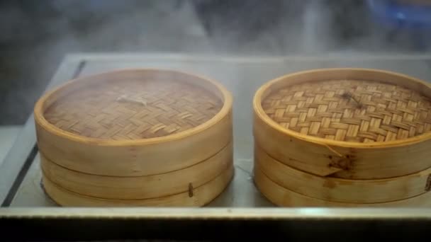 Chef Open Dim Sum Bamboo Basket Steamer Chinese Cuisine — Stock Video