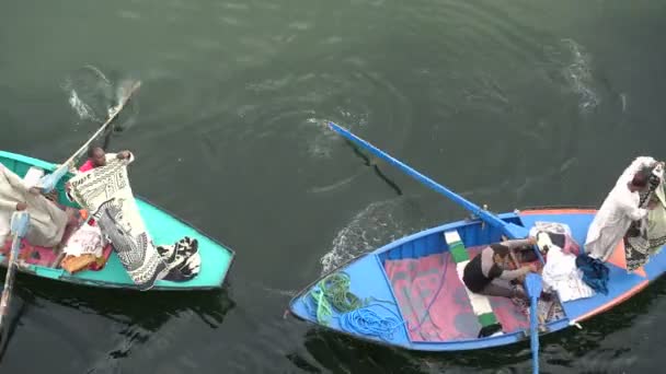 Египет Декабря 2019 Года Лодки Продающие Сувениры Туристическим Круизным Судам — стоковое видео