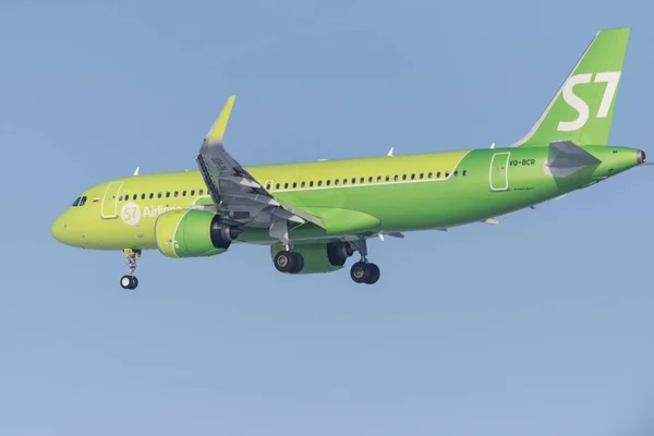 Novossibirsk Russie Février 2018 Approches Airbus A320 271N Bcr Airlines — Photo