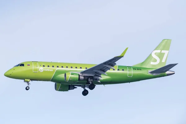 Nowosybirsk Rosja Lutego 2018 Embraer 170 100Su Byg Airlines Przed — Zdjęcie stockowe