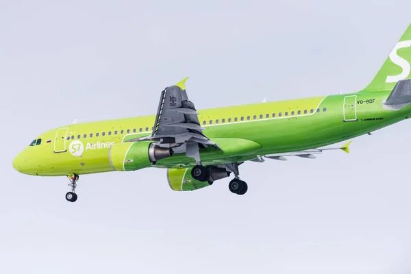 Nowosybirsk Rosja Marca 2018 Airbus A320 214 Bdf Airlines Podejścia — Zdjęcie stockowe