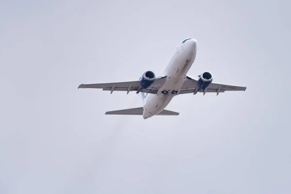 Νοβοσιμπίρσκ Ρωσία Απριλίου 2018 Boeing 737 37015 Avia Κυκλοφορίας Εταιρεία — Φωτογραφία Αρχείου