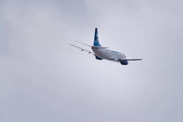 Nowosibirsk Russland April 2018 Boeing 737 3K2 37015 Avia Traffic — Stockfoto