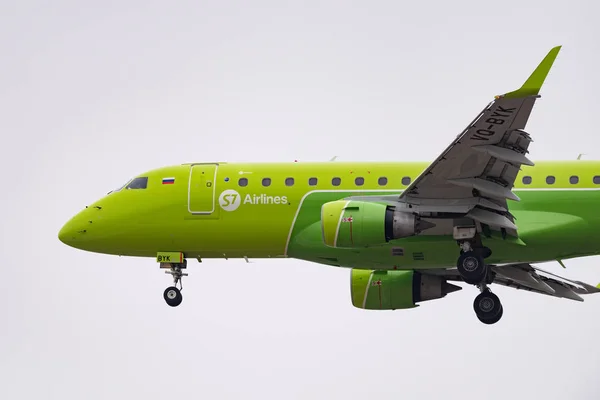 Novossibirsk Russie Mai 2018 Approches Embraer 170 100Su Byk Airlines — Photo