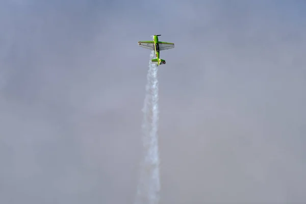 Novosibirsk Ryssland Augusti 2018 Lång Vinkel Syn Yak Himlen Utför — Stockfoto